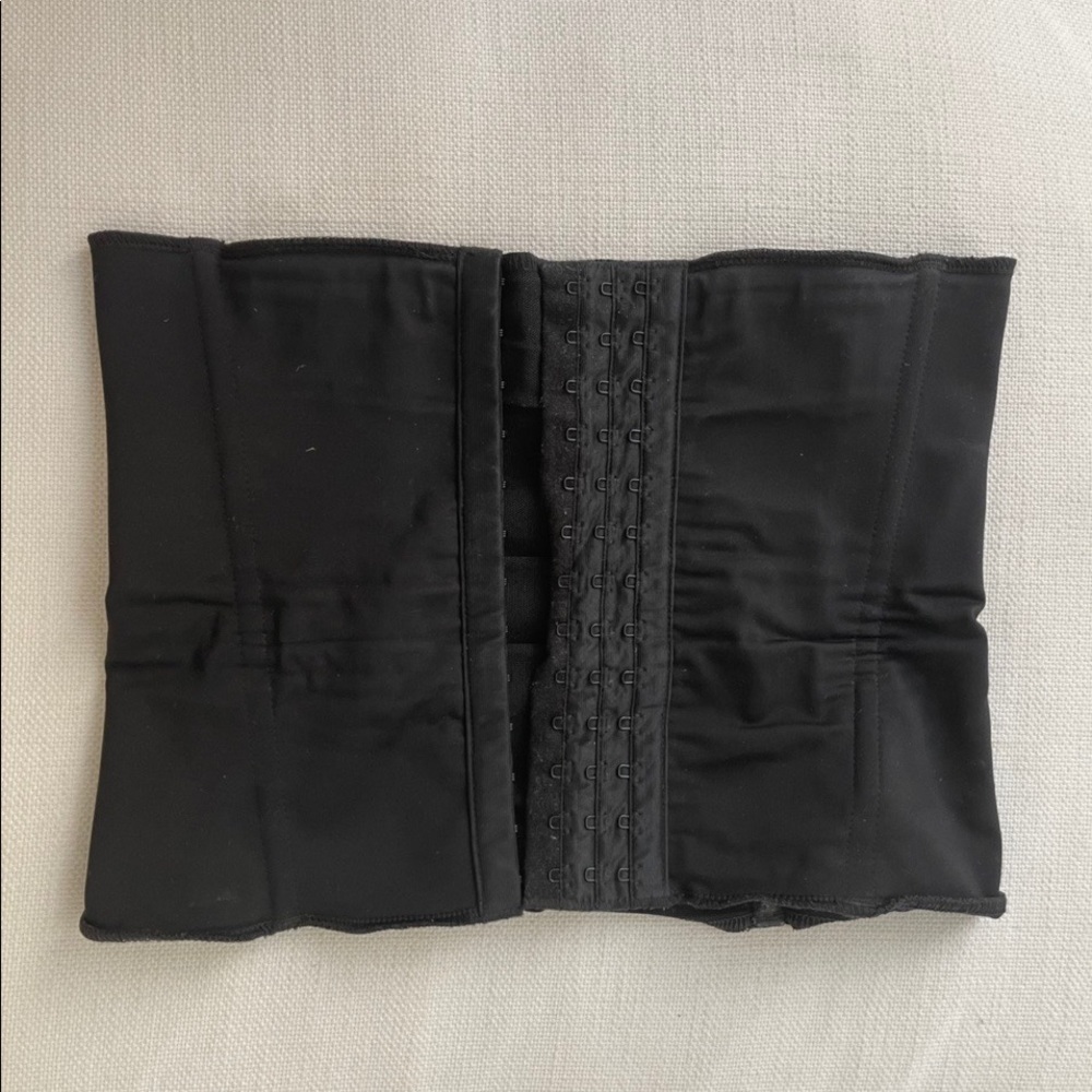 Skims Waist Trainer Size S